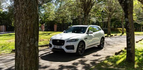 Jaguar F-PACE 2016