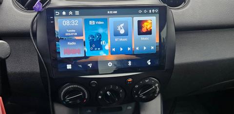 Mazda Mazda2 2013