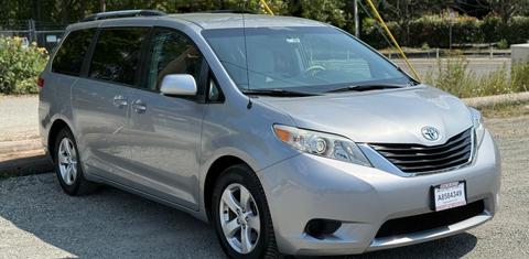 Toyota Sienna 2013