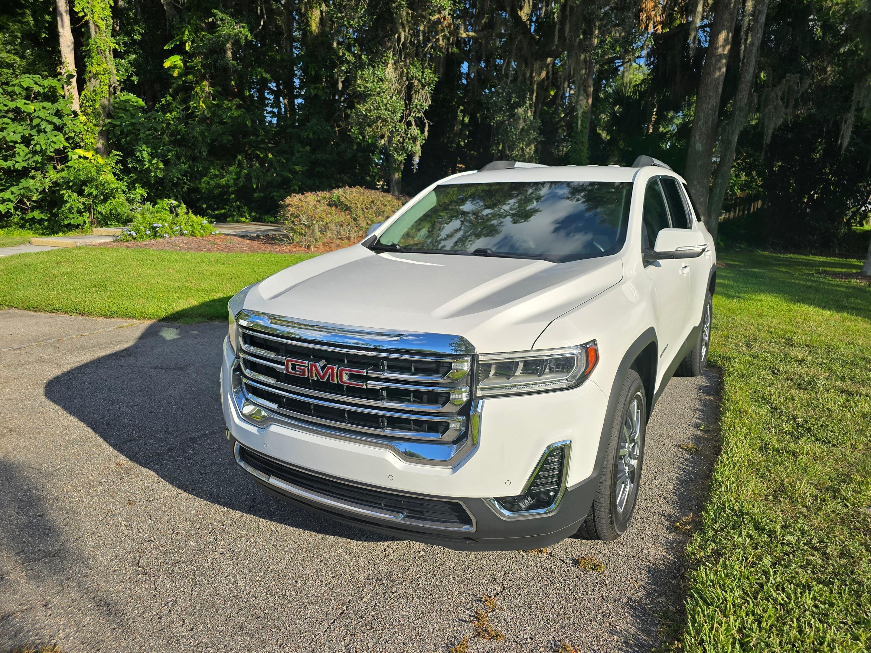 GMC Acadia 2023 in 