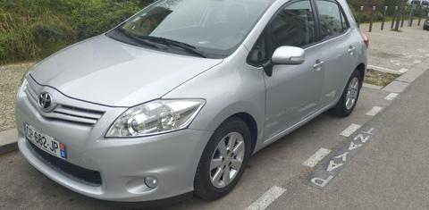 Toyota AURIS 2012