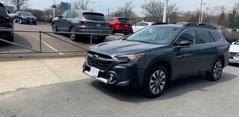Subaru Outback 2025