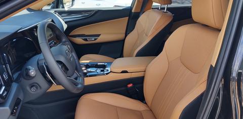 Lexus NX 2023
