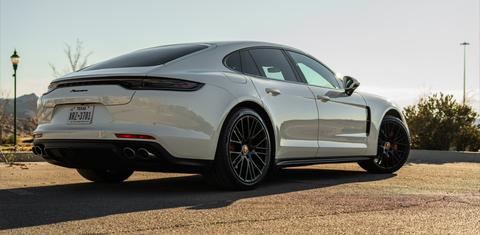 Porsche Panamera 2023