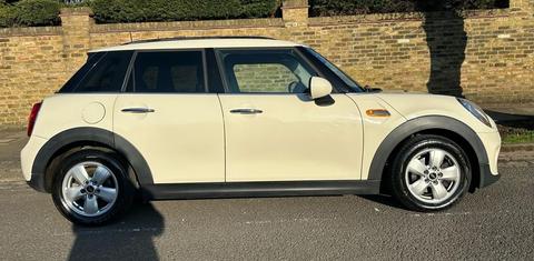 MINI Cooper 2015