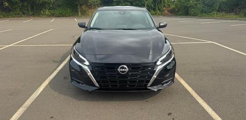 Nissan Altima 2025
