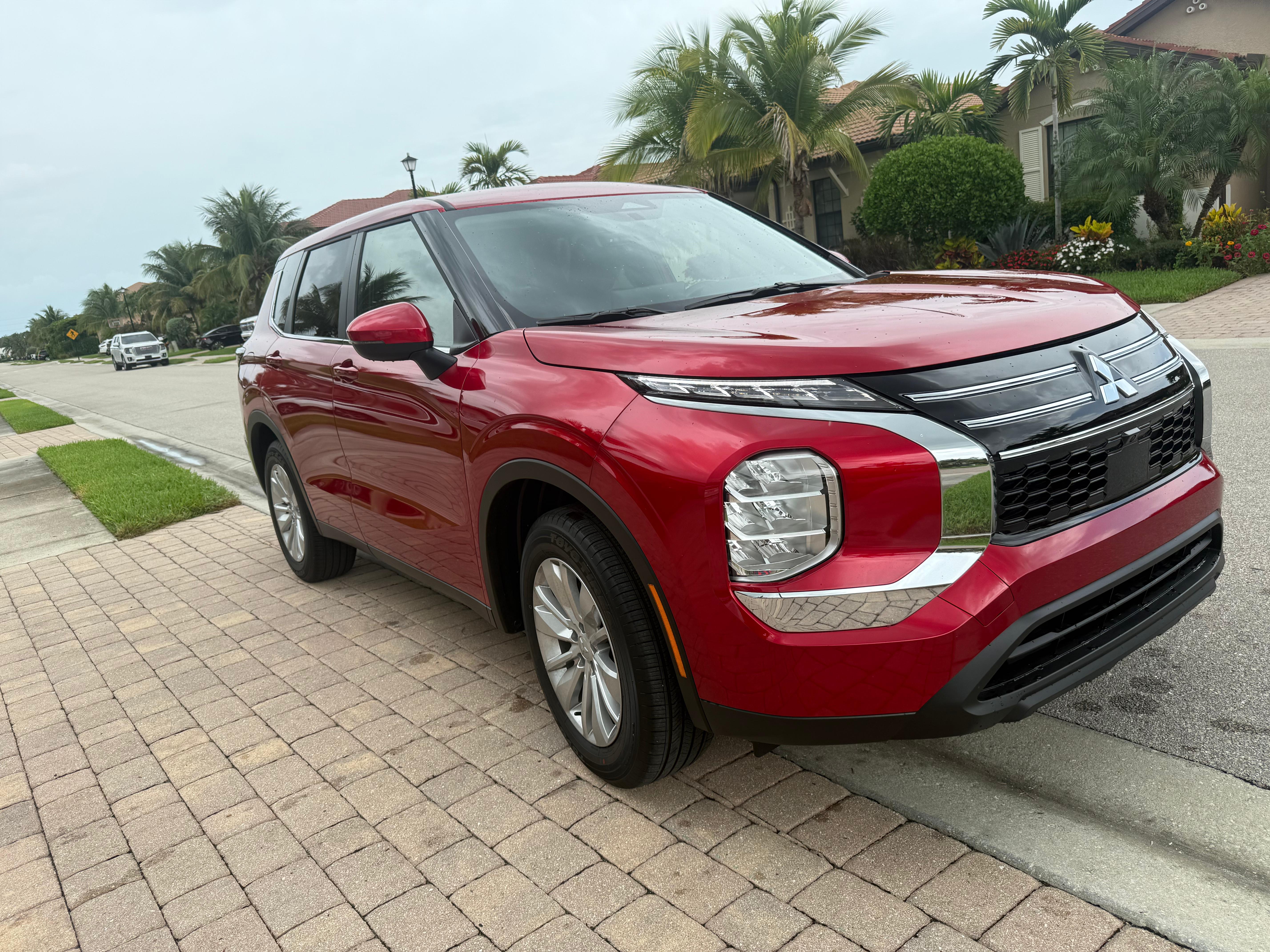 Mitsubishi Outlander 2025 in Naples, FL