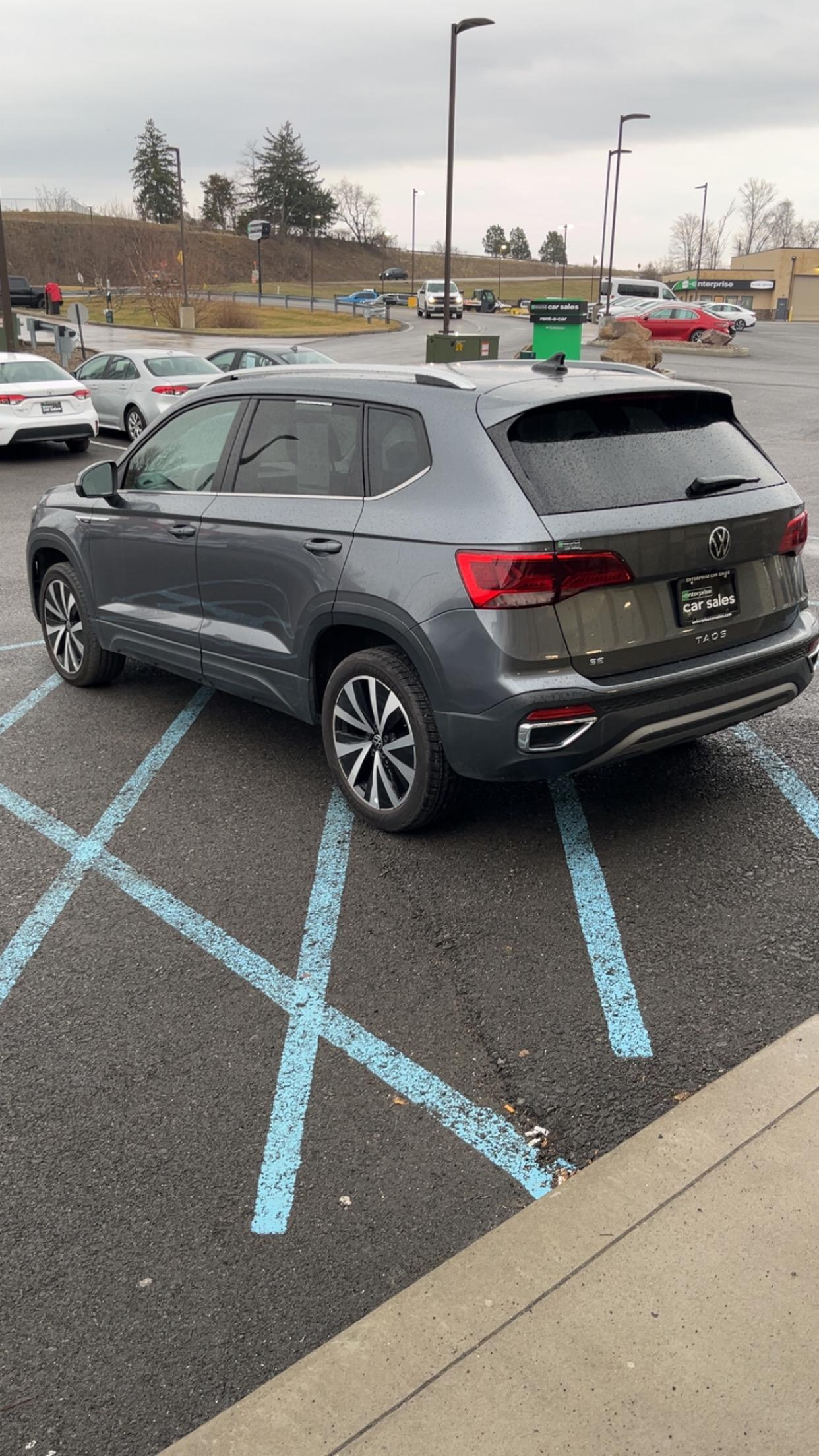 Volkswagen Taos 2024 in Morgantown, WV