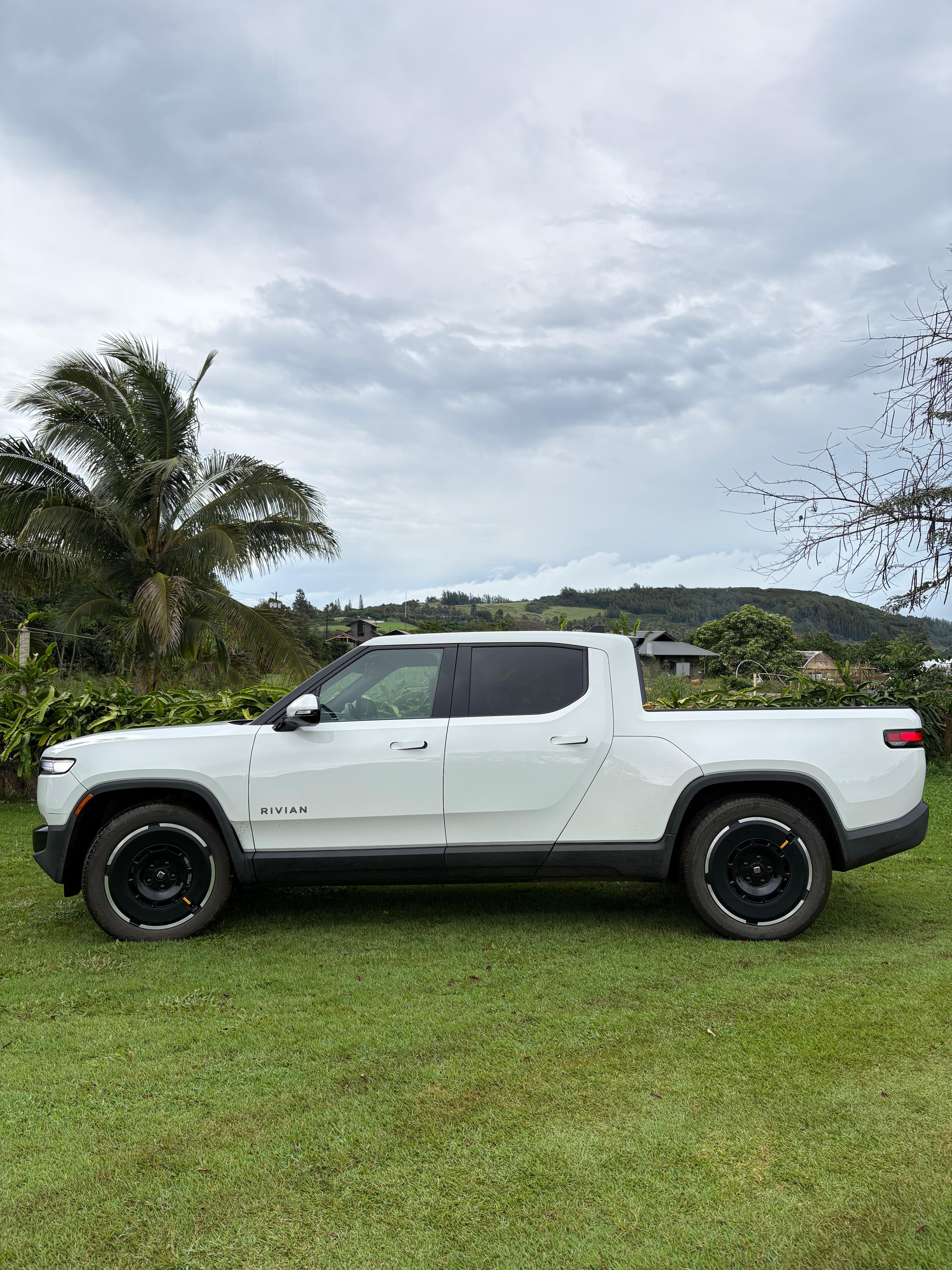 Rivian R1T 2025 in Kilauea, HI