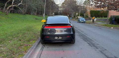 Tesla MODEL Y 2026