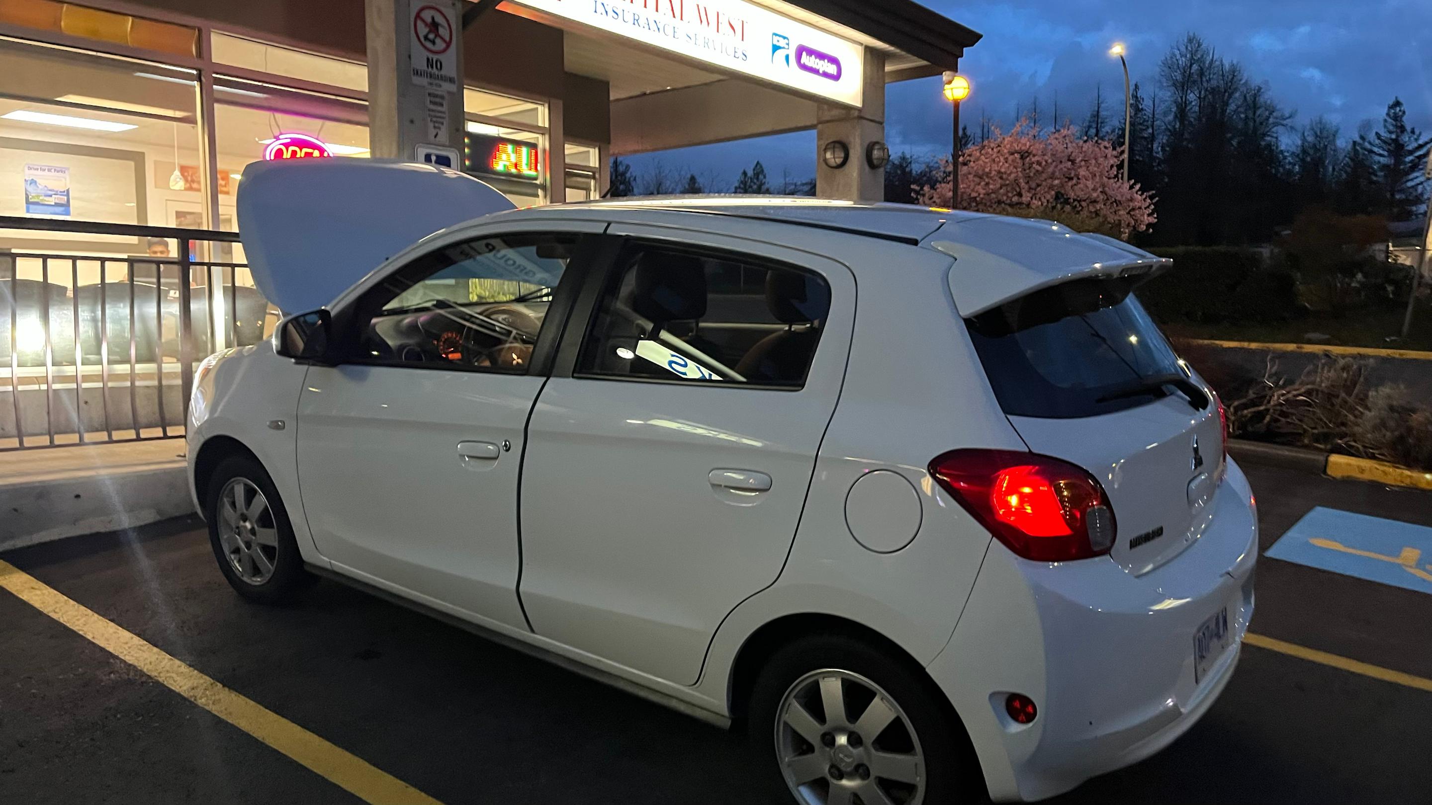 Mitsubishi Mirage 2014 à 