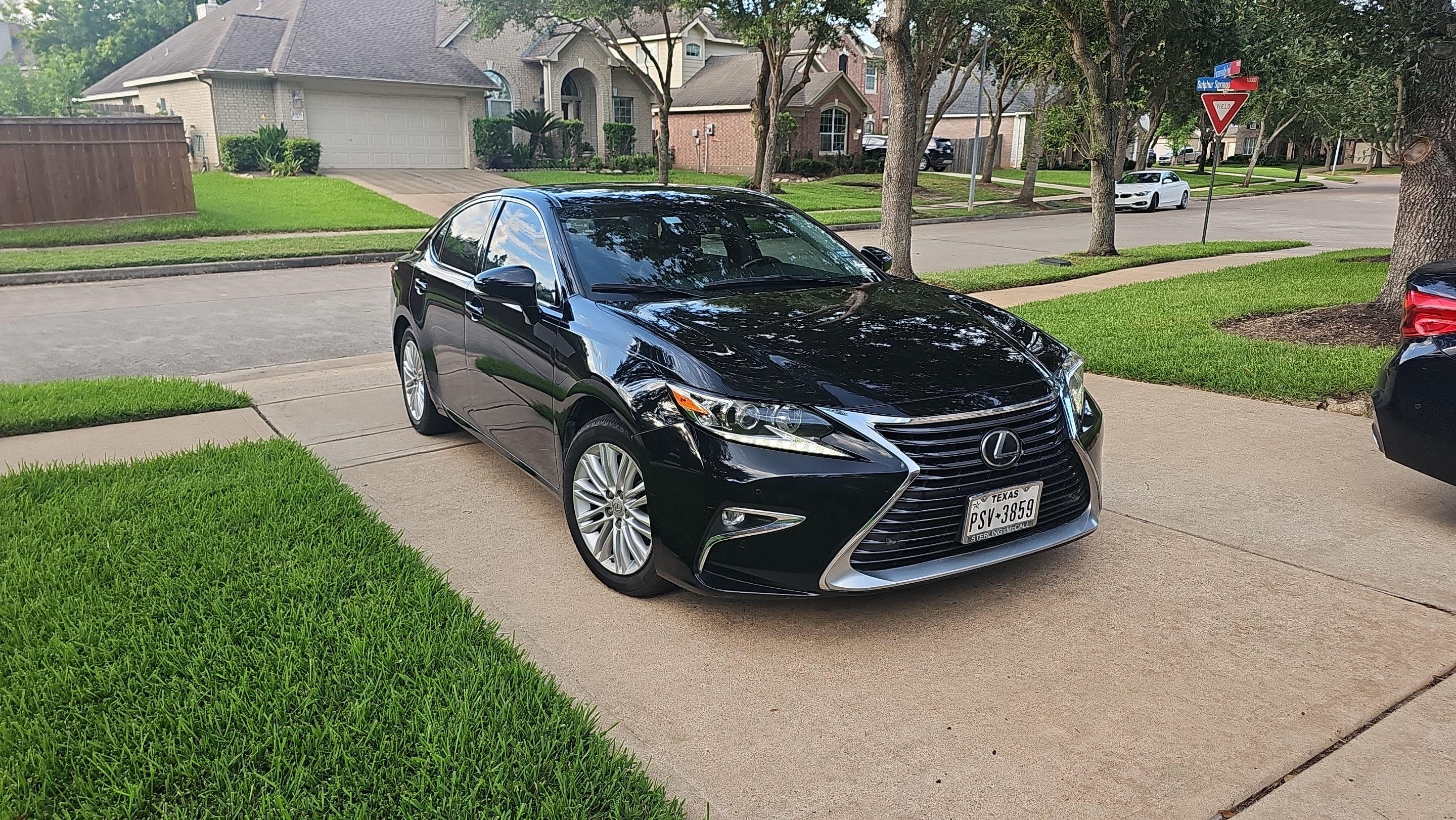Lexus ES 2017 in 