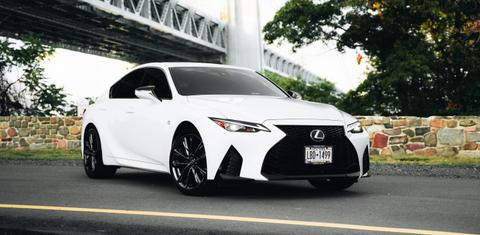 Lexus IS 2023