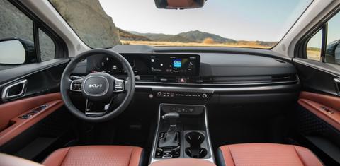 Kia Carnival Hybrid 2025