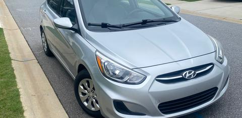Hyundai Accent 2015