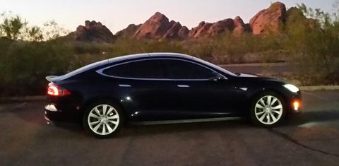 Tesla Model S 2012
