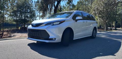 Toyota Sienna 2023
