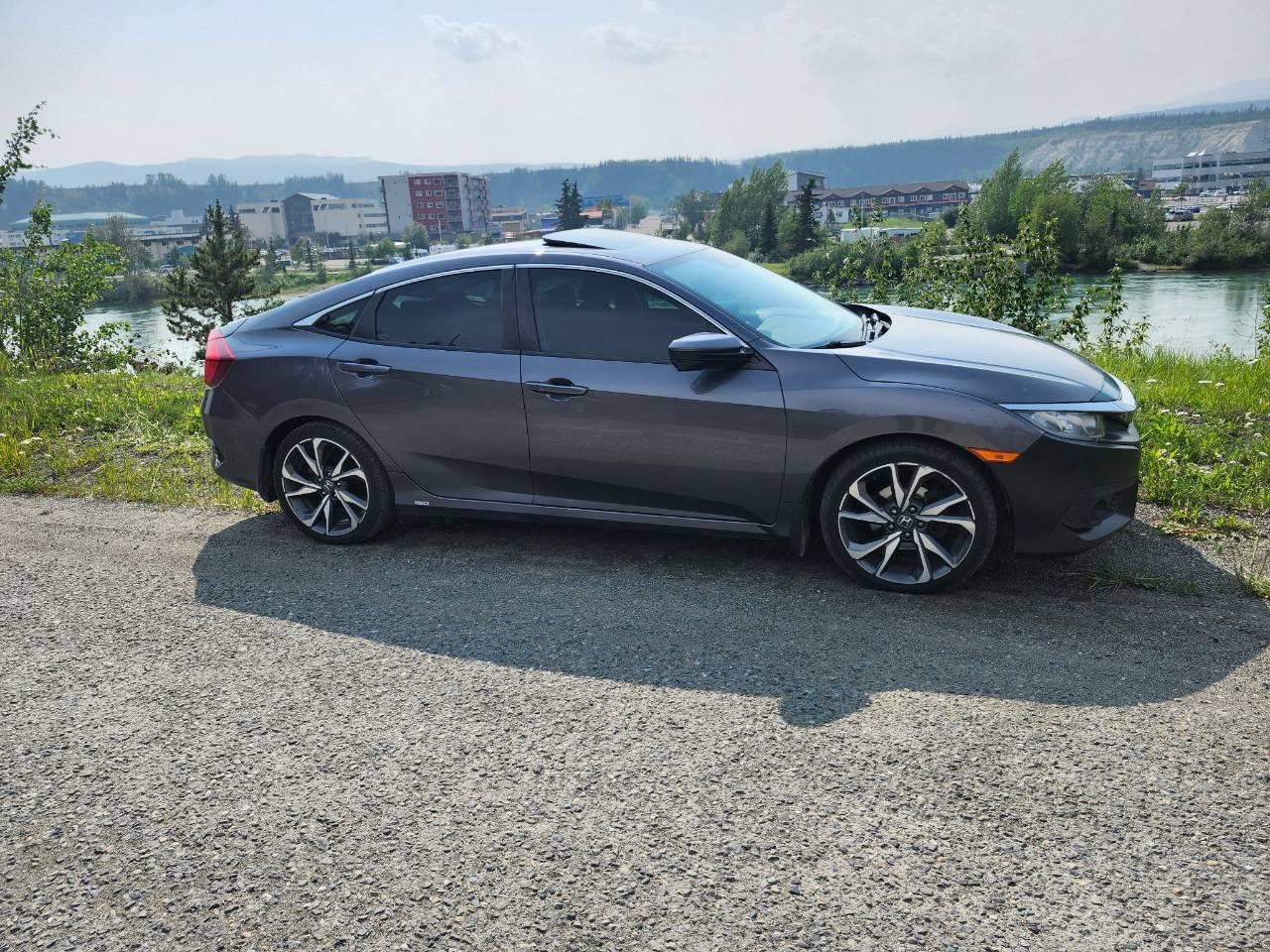 Honda Civic 2017 in Whitehorse, YT