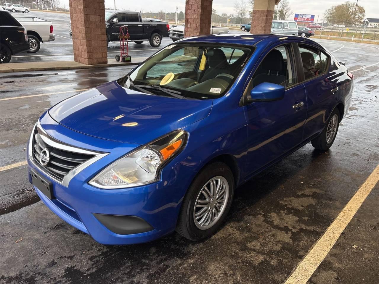 Nissan Versa 2015 in Central, SC