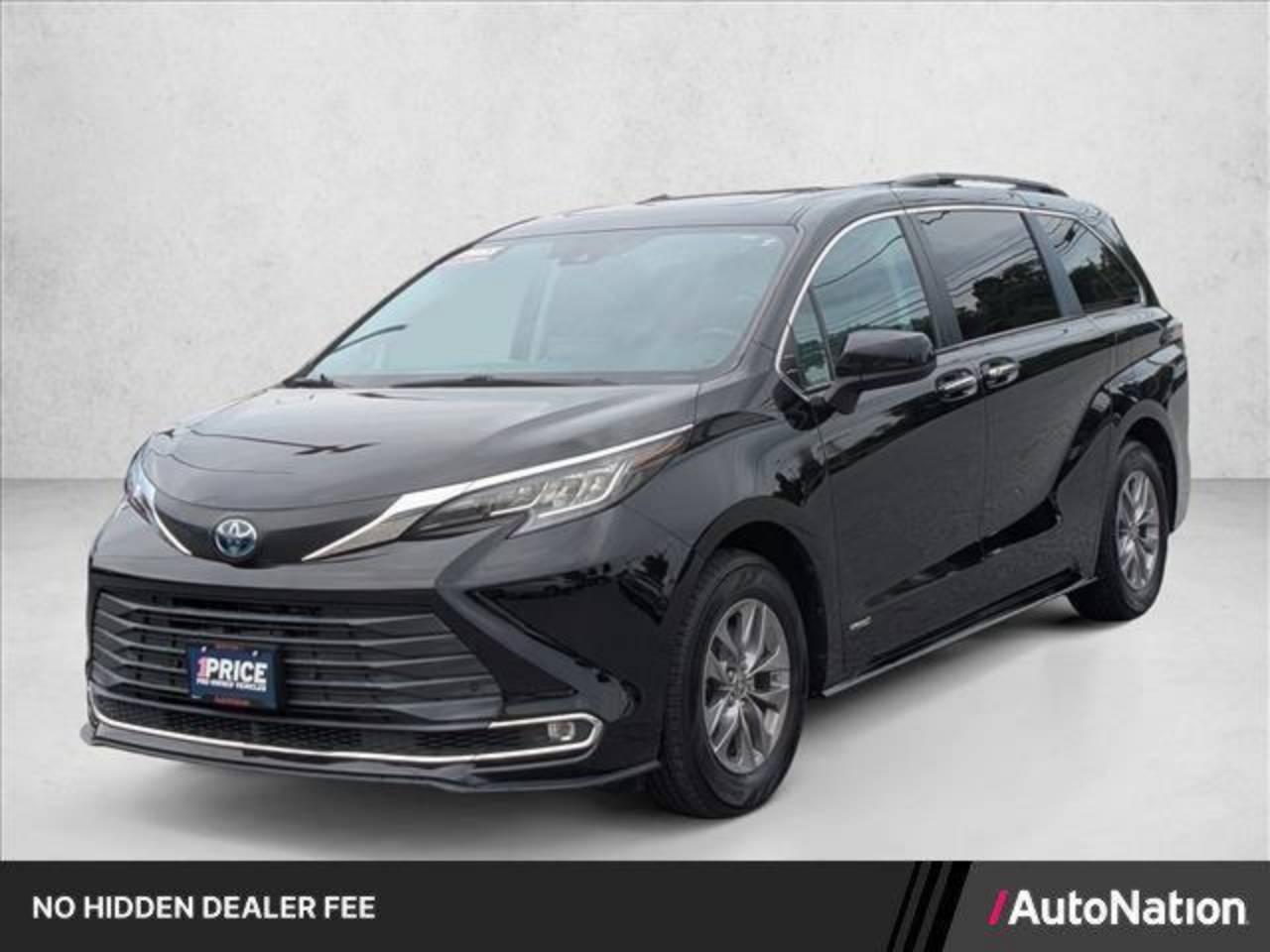 Toyota Sienna 2021 in Bowie, MD