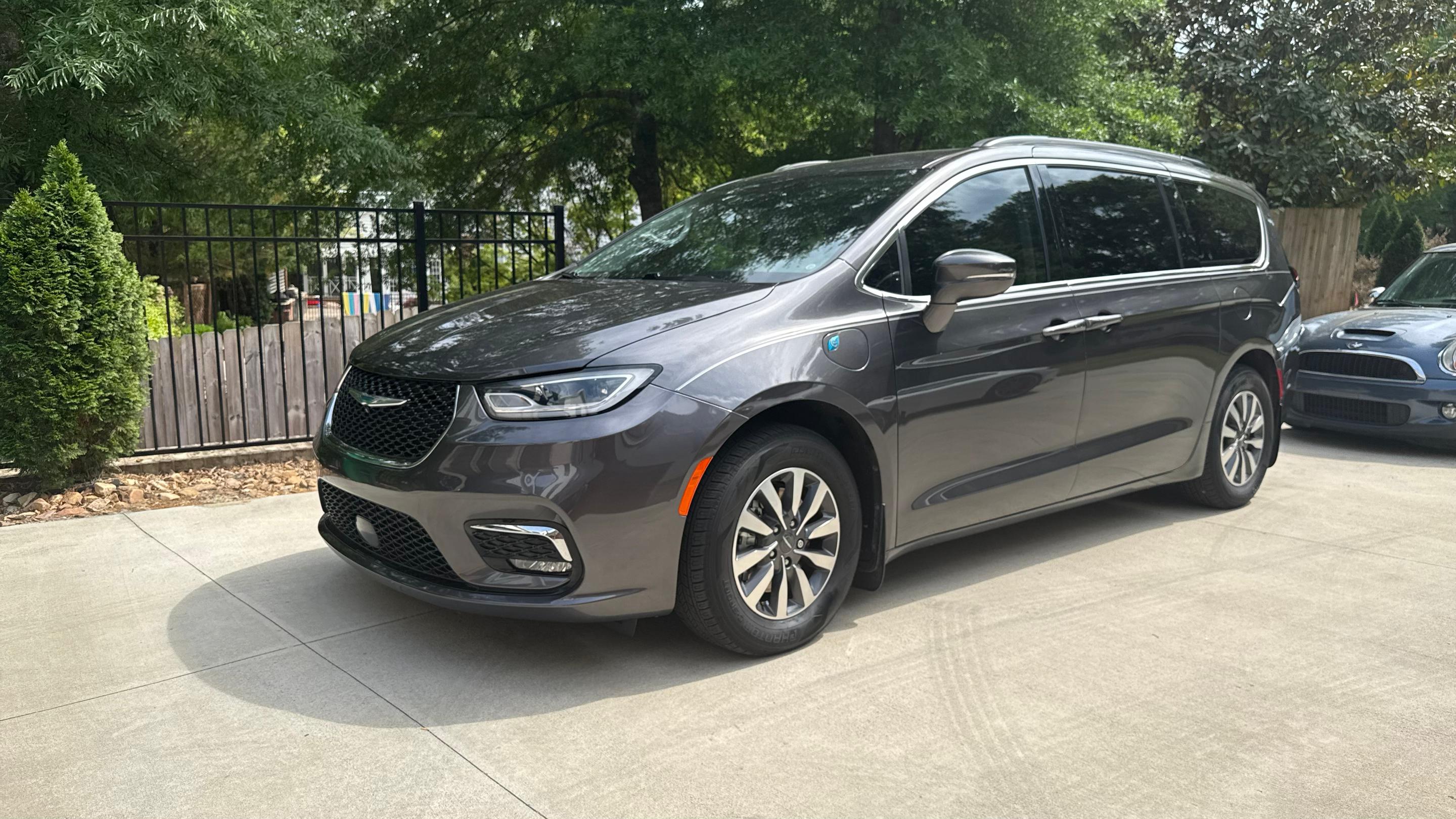 Chrysler Pacifica 2021 in Charlotte, NC