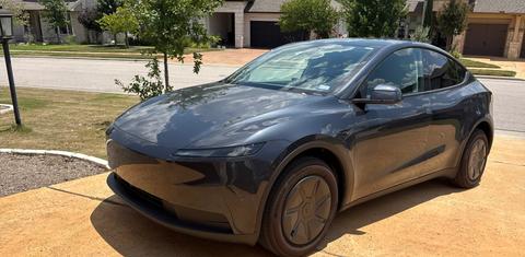 Tesla Model Y 2026