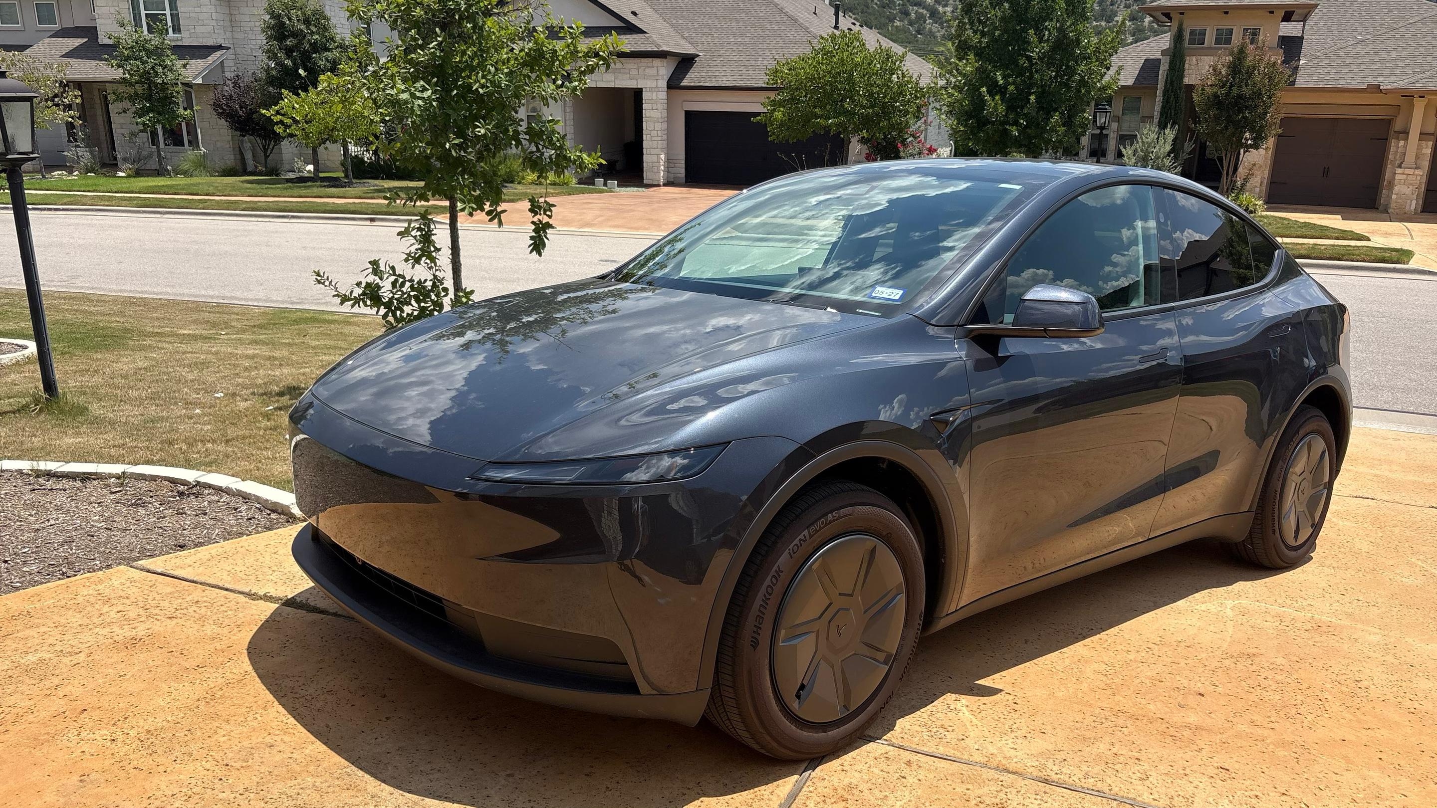 Tesla Model Y 2026 in Lakeway, TX