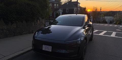 Tesla Model Y 2026