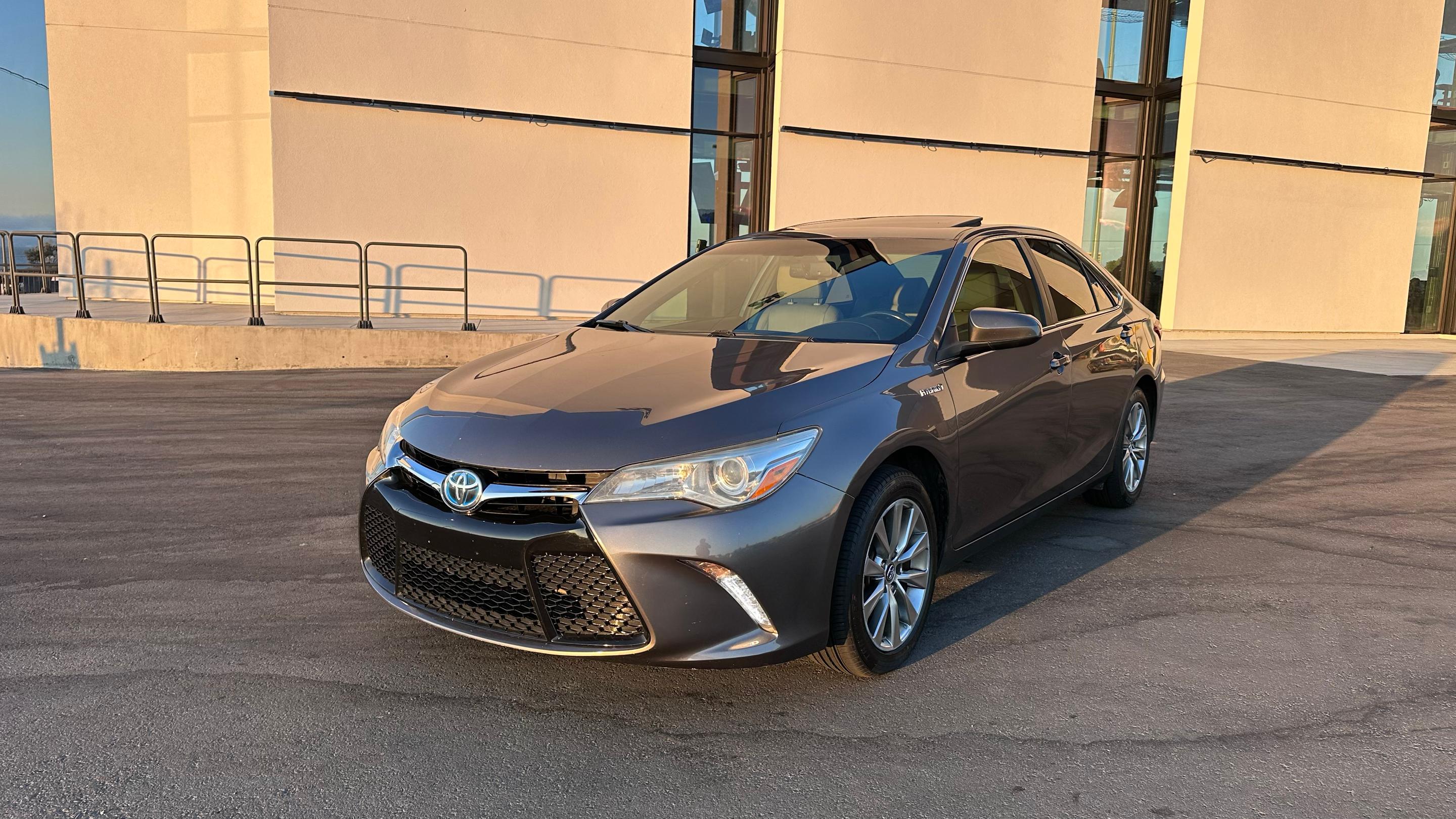 Toyota Camry Hybrid 2017 in Burlingame, CA