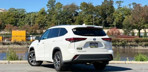 Toyota Highlander Hybrid 2021