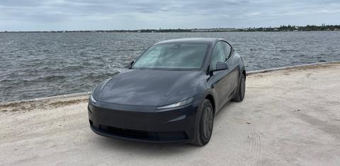 Tesla Model Y 2026