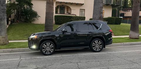 Lexus LX 2024