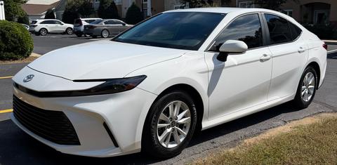 Toyota Camry Hybrid 2025