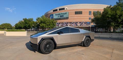 Tesla Cybertruck 2024