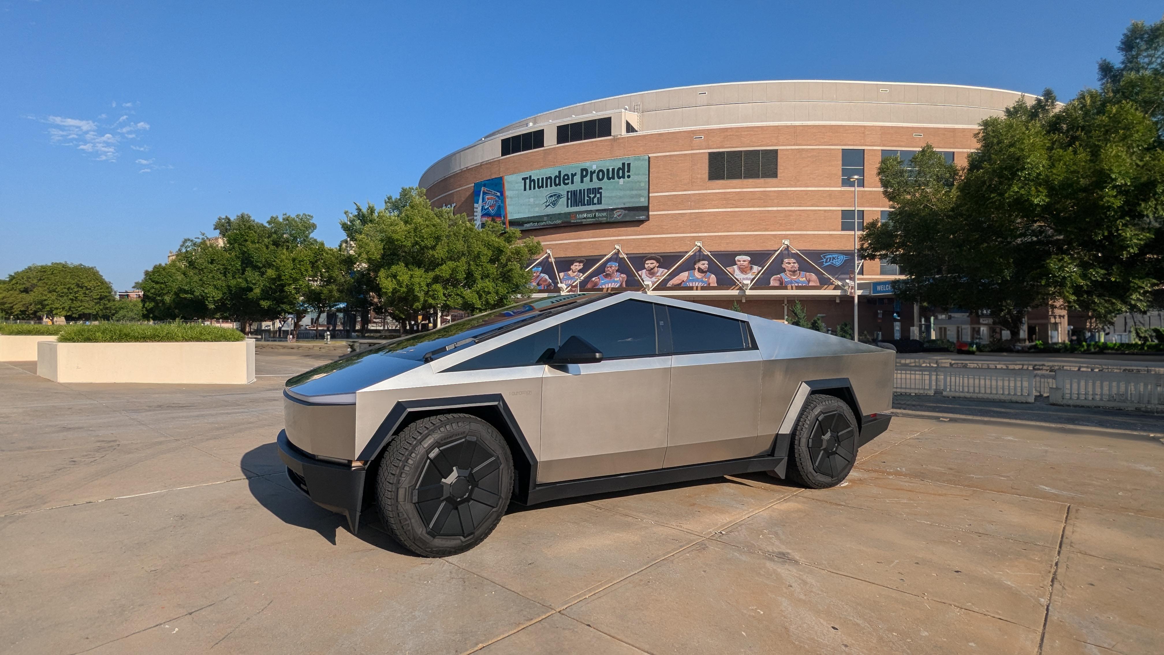 Tesla Cybertruck 2024 in Oklahoma City, OK