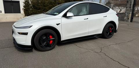 Tesla Model Y 2026