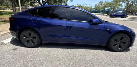 Tesla Model 3 2023