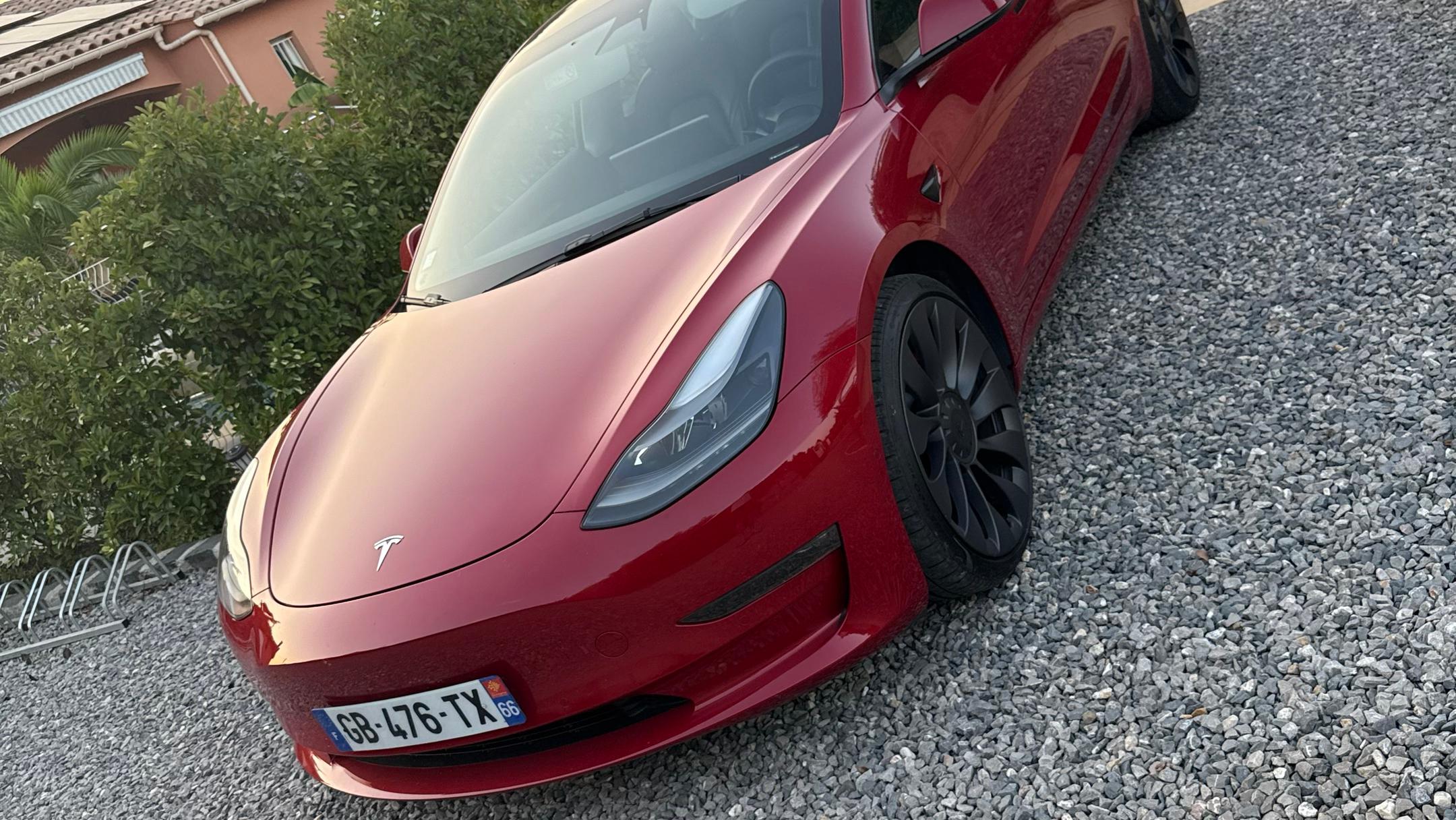 Tesla MODEL 3 2021 in Béziers