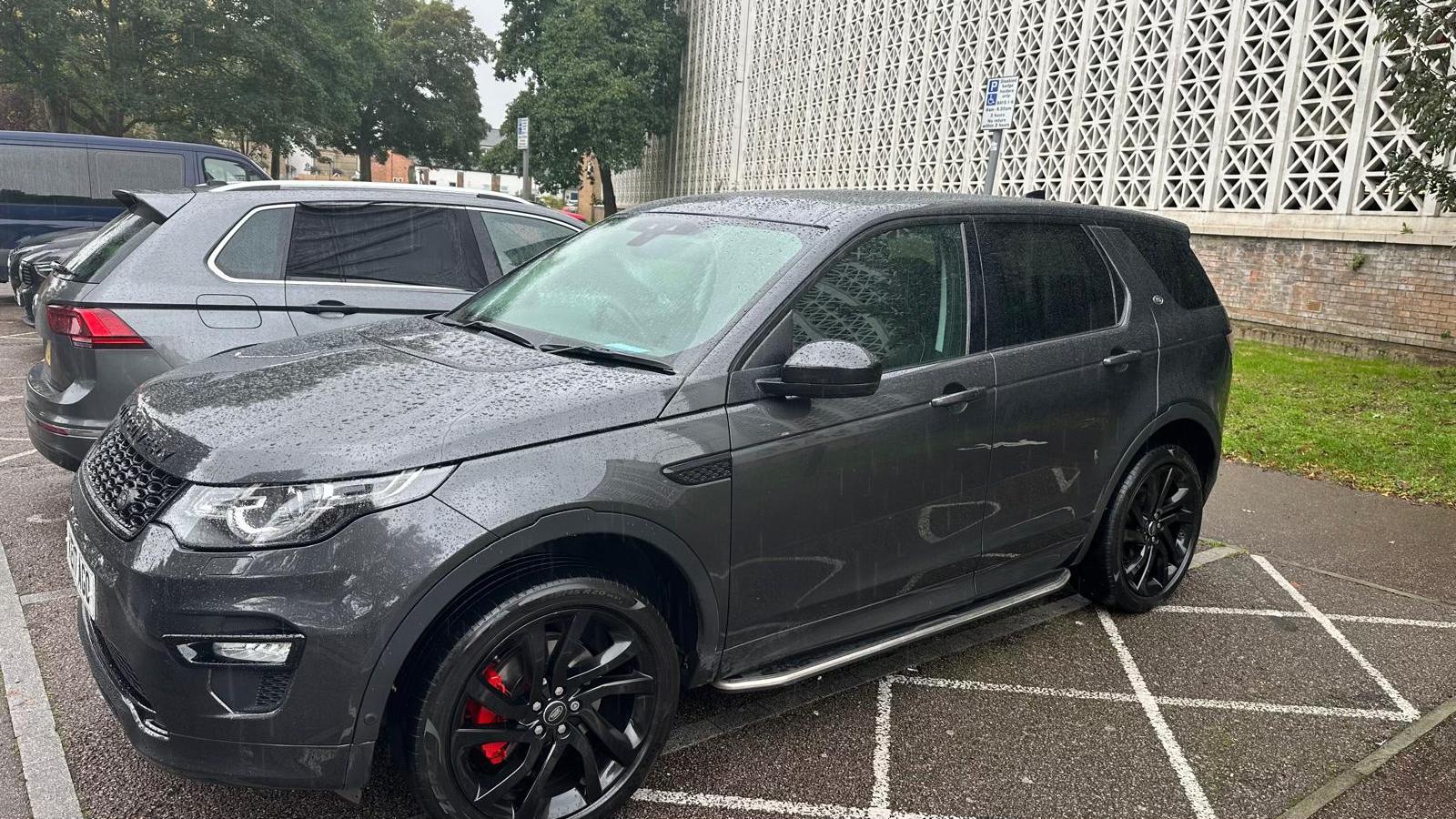 Land Rover Discovery Sport 2017 in Watford