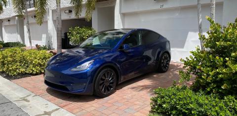 Tesla Model Y 2023