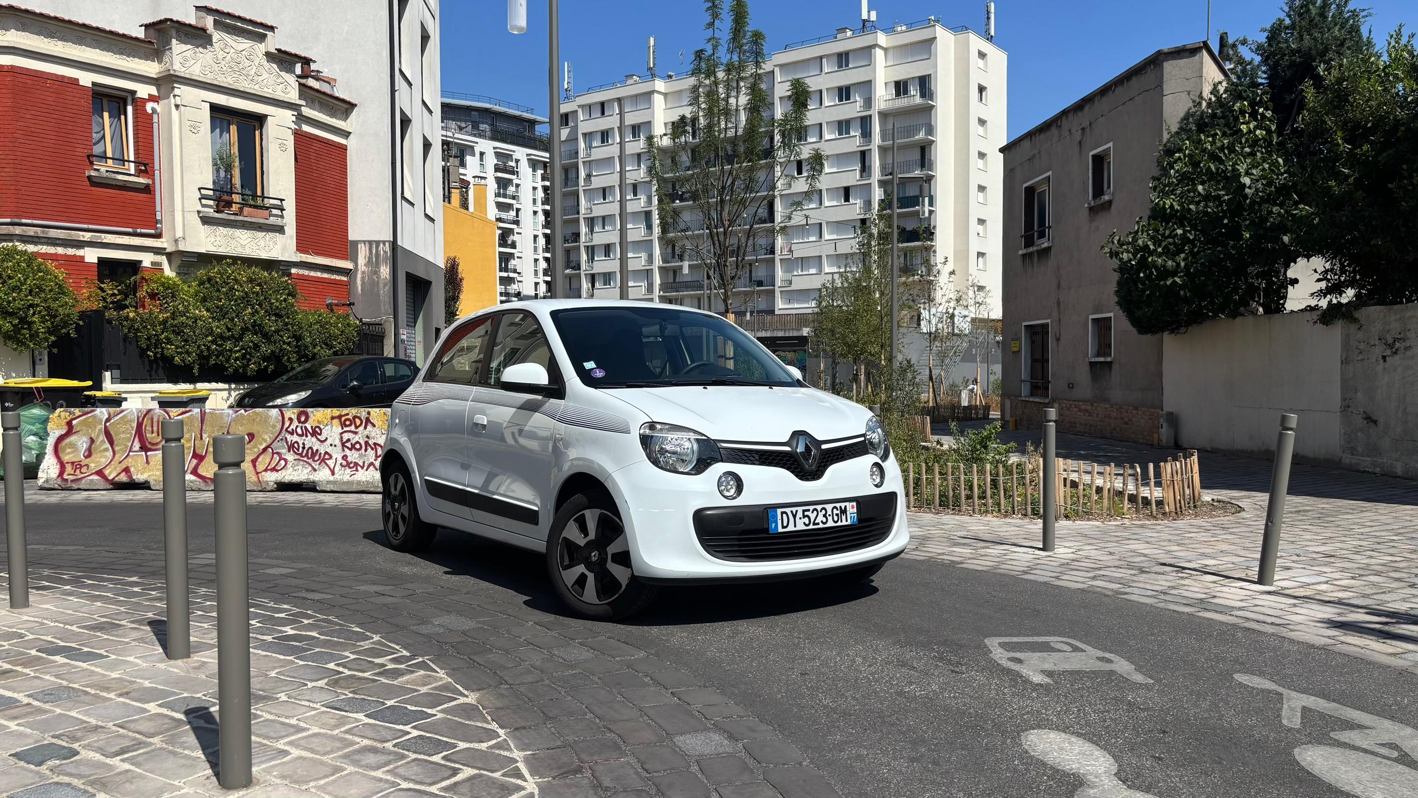 Renault TWINGO III 2015 in Bagnolet