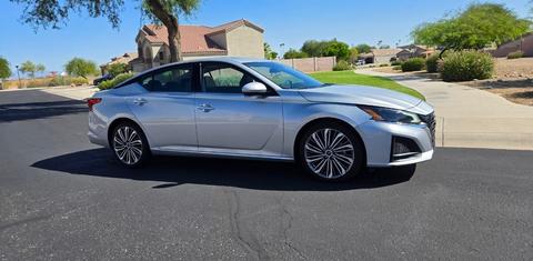 Nissan Altima 2023