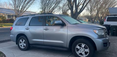 Toyota Sequoia 2016