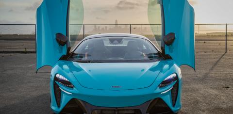 McLaren Artura 2023