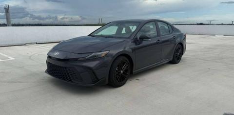 Toyota Camry Hybrid 2026