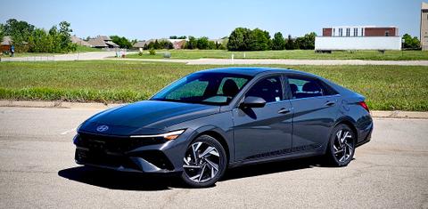 Hyundai Elantra 2024