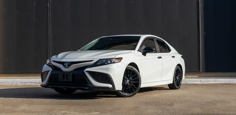 Toyota Camry 2021