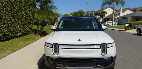 Rivian R1S 2023