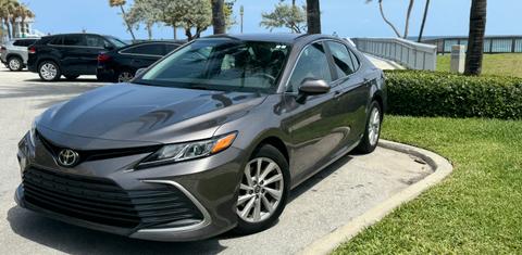 Toyota Camry 2021