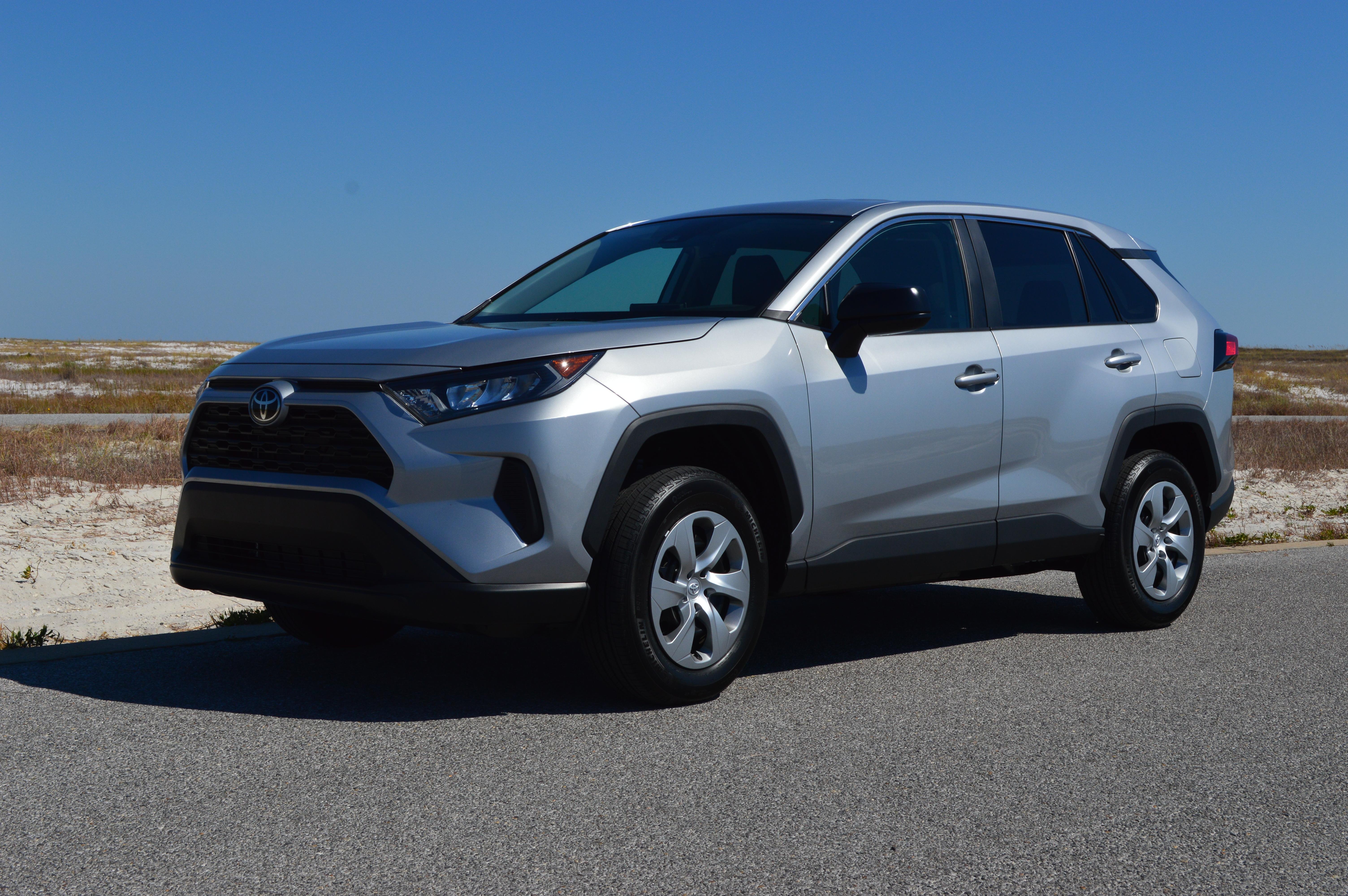 Toyota RAV4 2022 in Navarre, FL